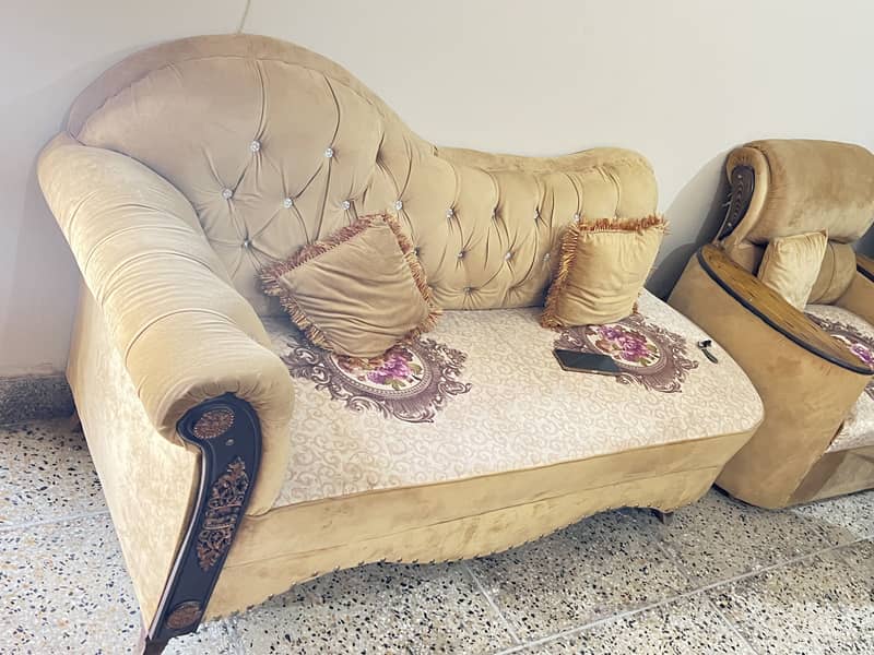 Sofa anf Dewan 2
