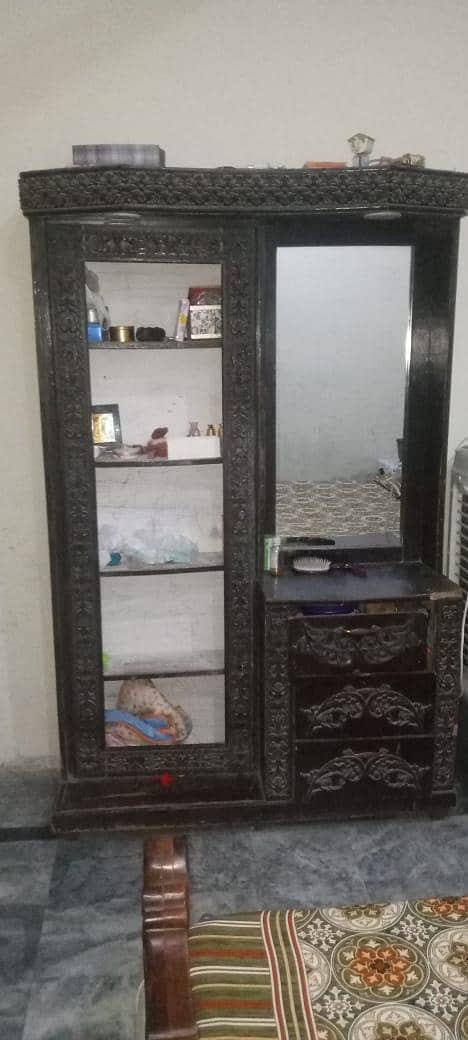 Showcase and Dressing table 1