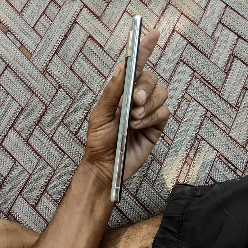 Google Pixel 7 Pro 2