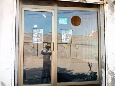 Aluminium shop Door