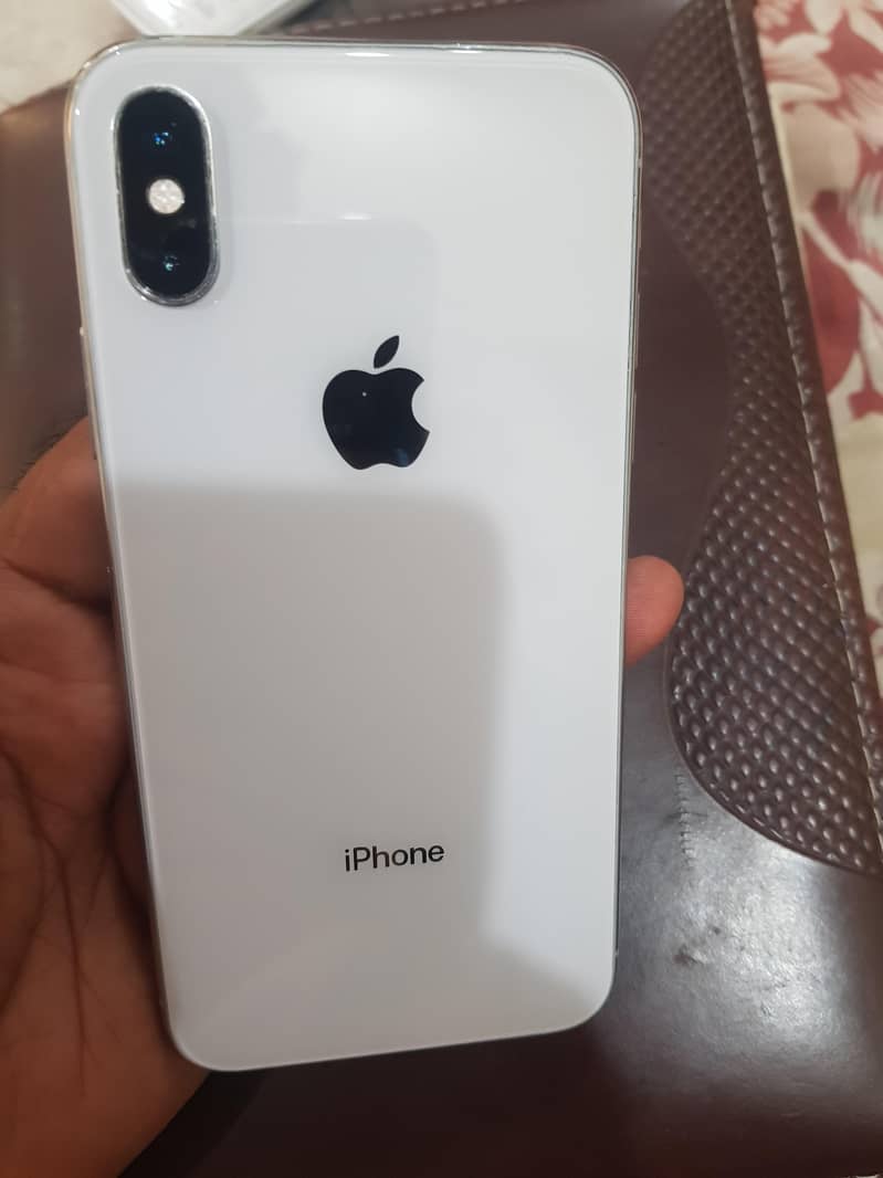 Apple iPhone XS 4