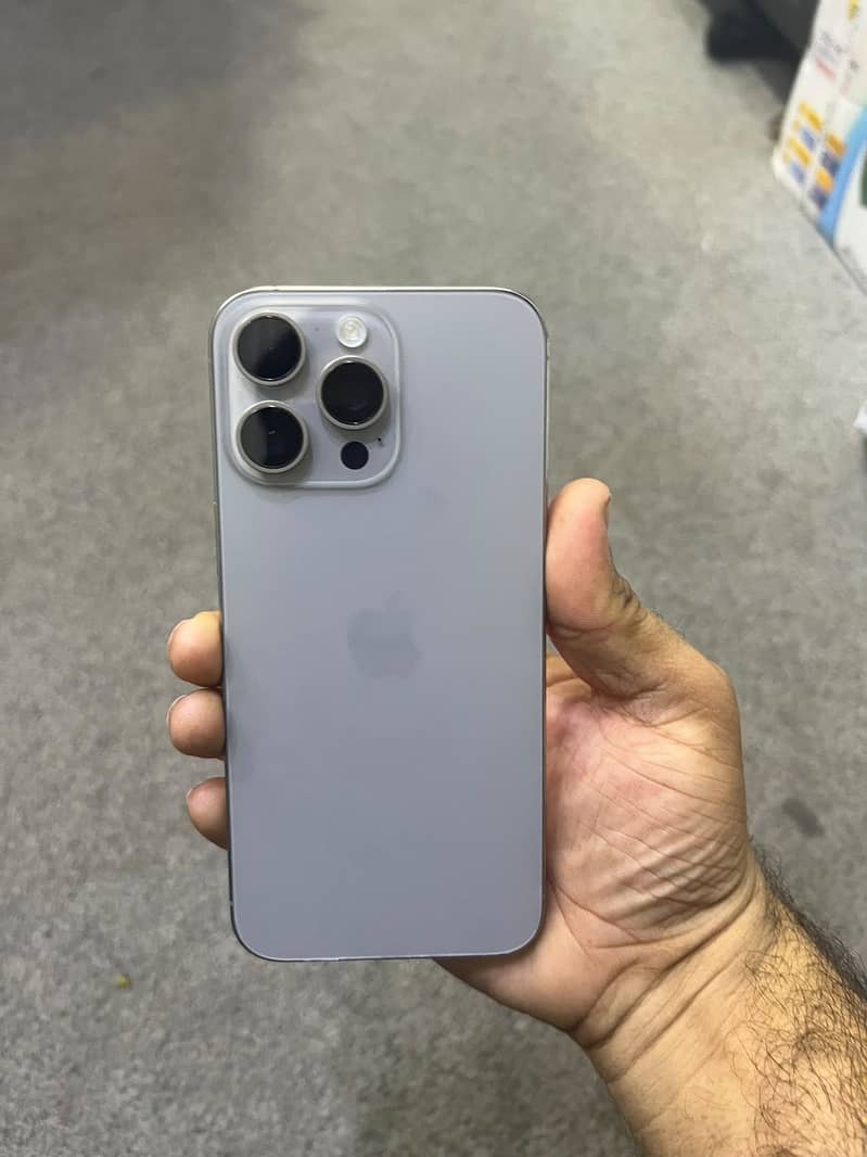 Apple iPhone 15 Pro Max 1