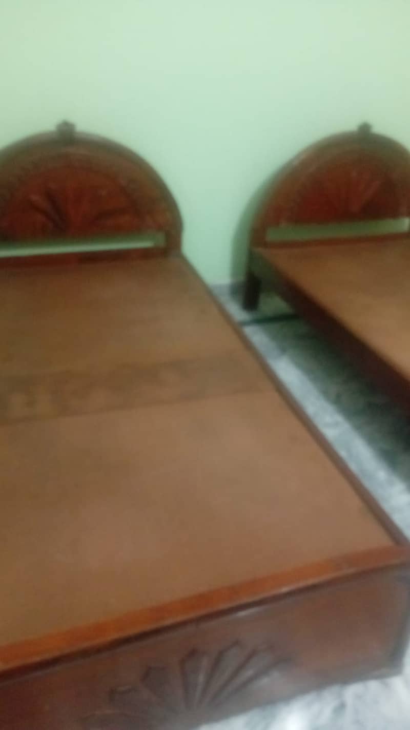 Single Bed 100 % taahli 1