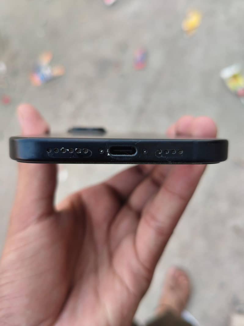Apple iPhone 15 plus 4