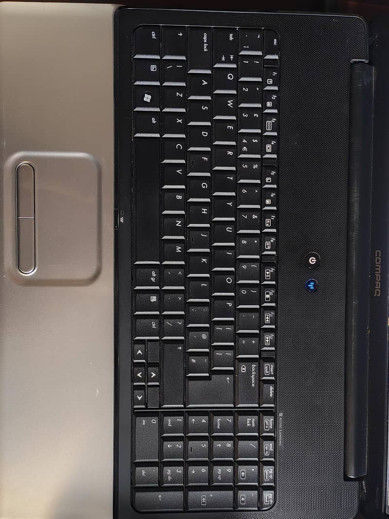 compaq laptop 1