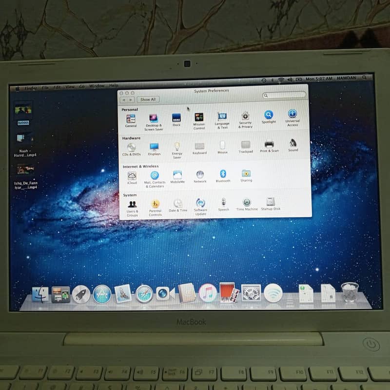 Apple Macbook 6