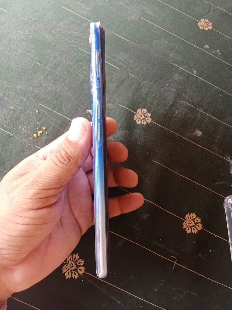 OPPO A54s 0
