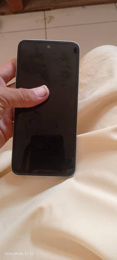 Infinix smart 10 4+4=64