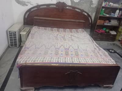double bed with matress