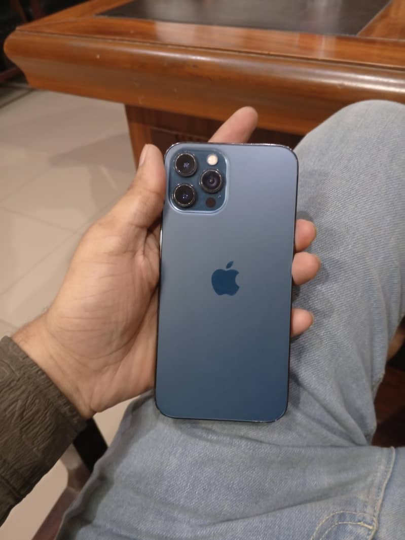 Apple iPhone 12 Pro Max 1