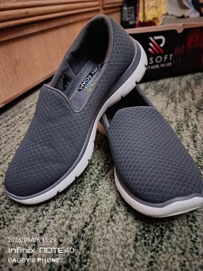 SKETCHERS AIR COOLED MEMORY FOAM
