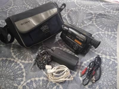 Sony Handycam Video 8 XR (Vintage Camera / For Parts or Repair