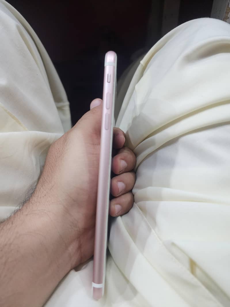 Apple iPhone 7 Plus 7