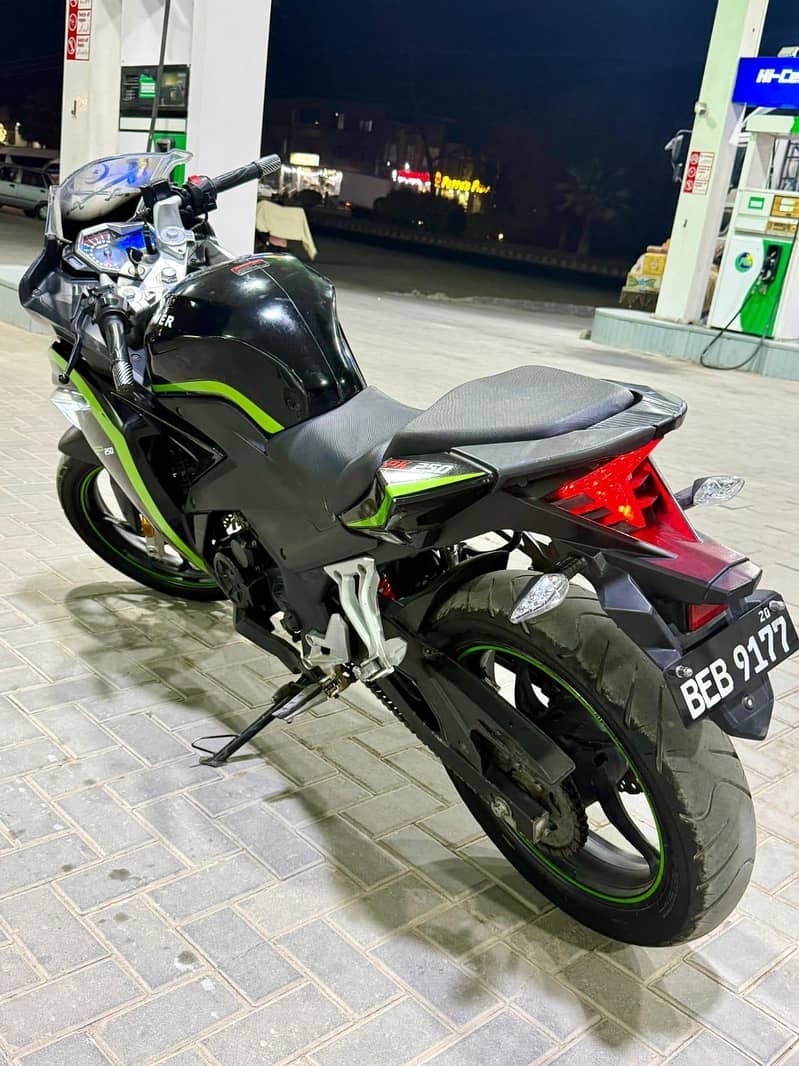 Power 250cc 3
