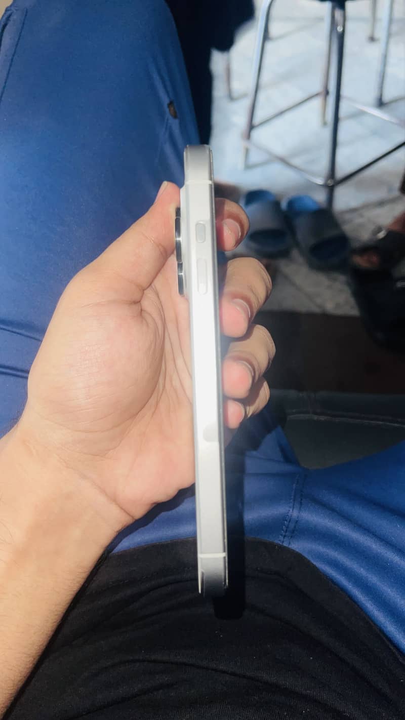 Apple iPhone 15 Pro 1