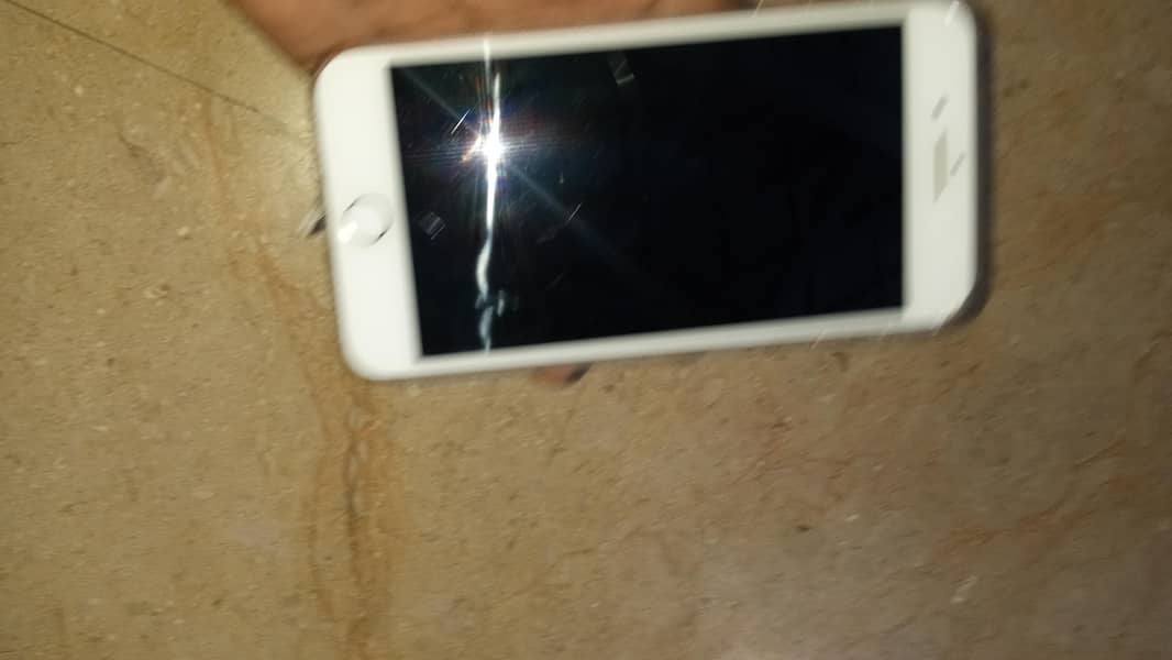Apple iPhone 8 Plus 8