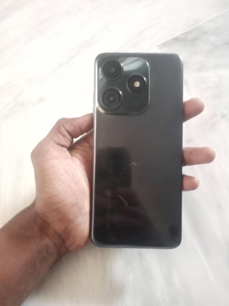 Tecno Spark 10C 4