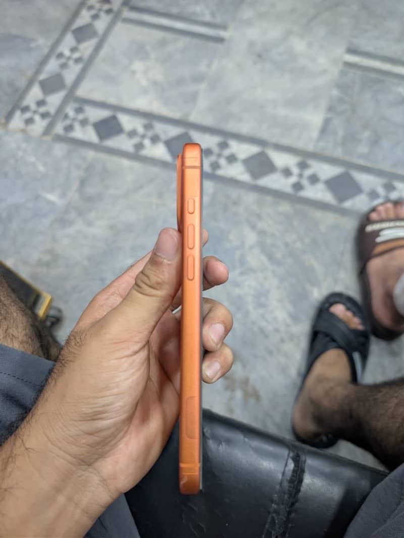 iPhone 17 Pro Max 3