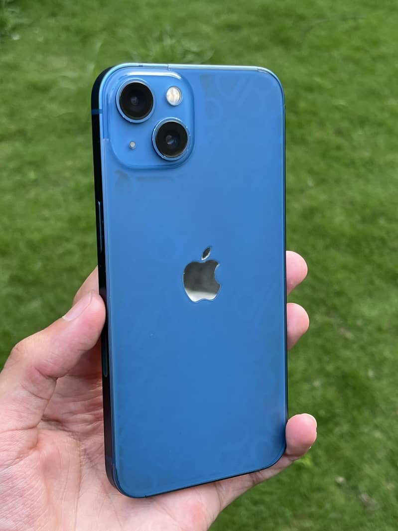 Apple iPhone 13 6