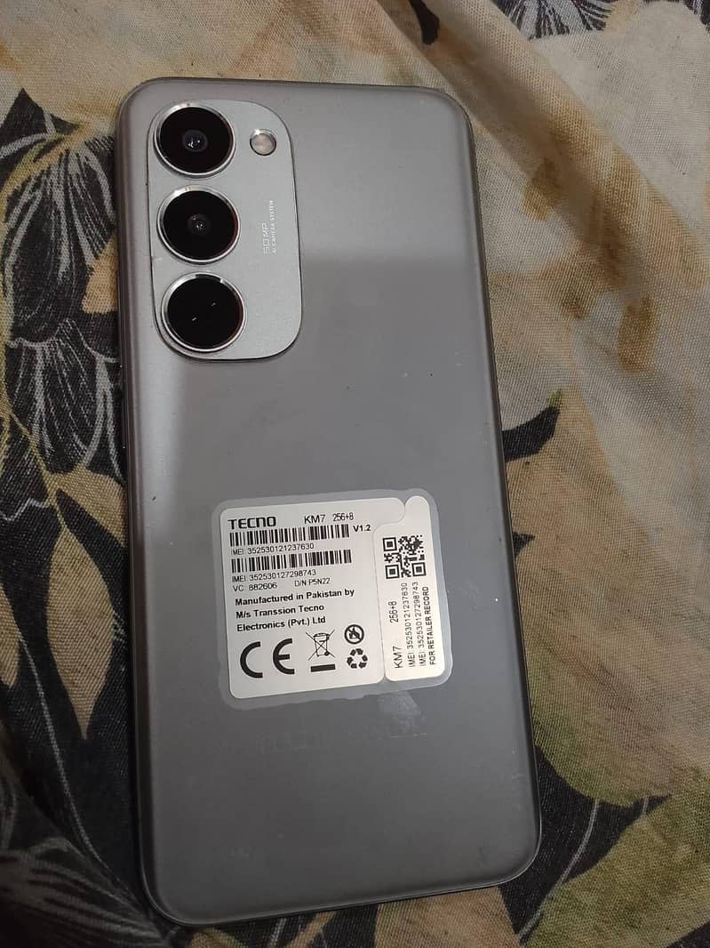 Tecno spark 40 pro plus 0
