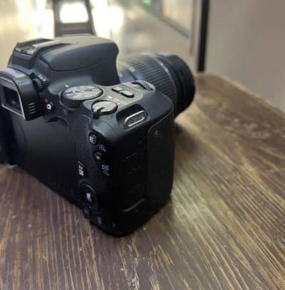 Canon 200d with 18-55 kit lens