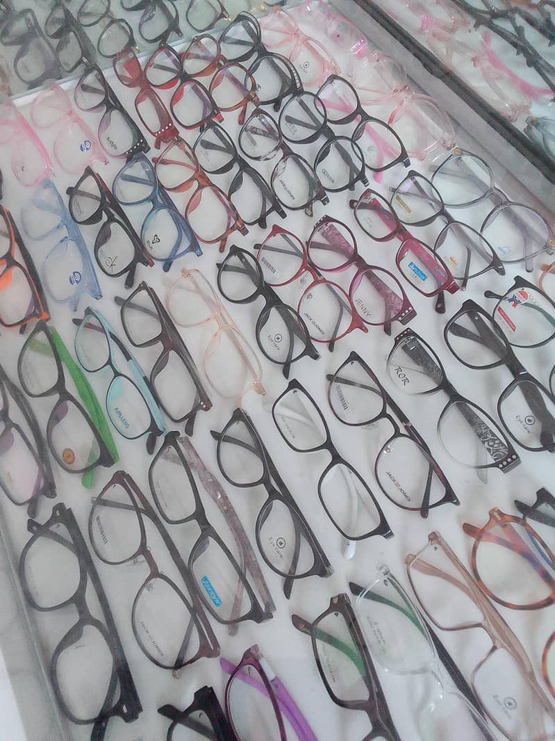 Eye Frames 0