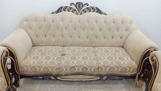 Premium 6-Seater Sof Set With Dewan- Excellent Condition. . .