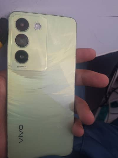 Vivo Y100