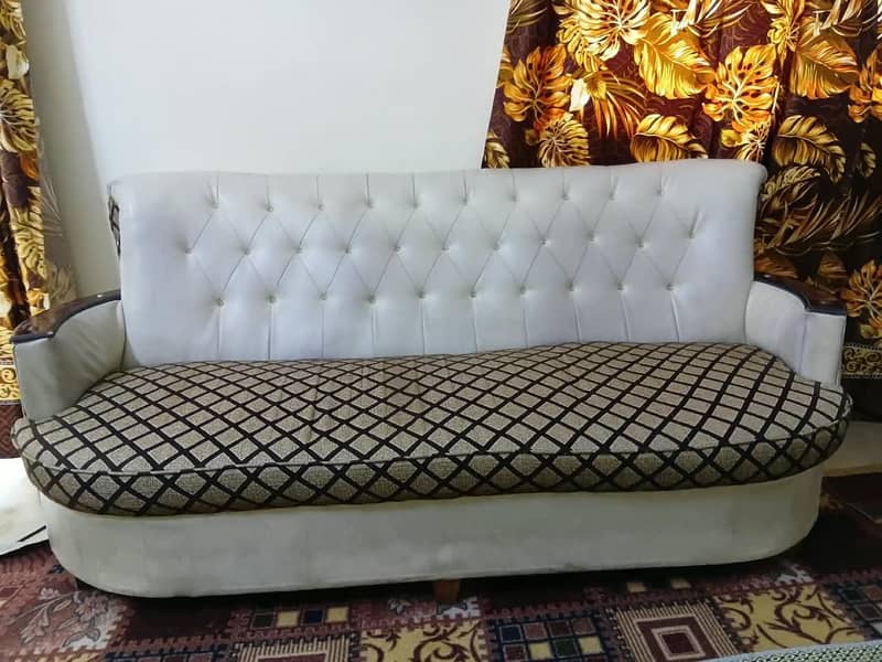 Sofa set 0