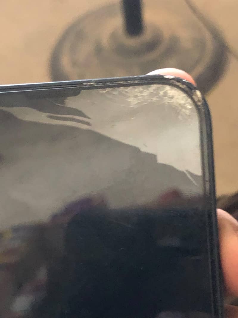 Apple iPhone 13 6
