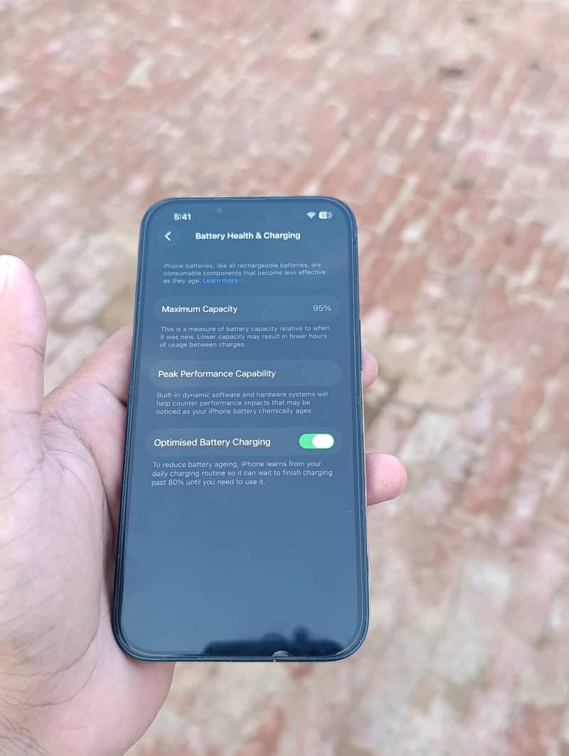 Apple iPhone 13 1