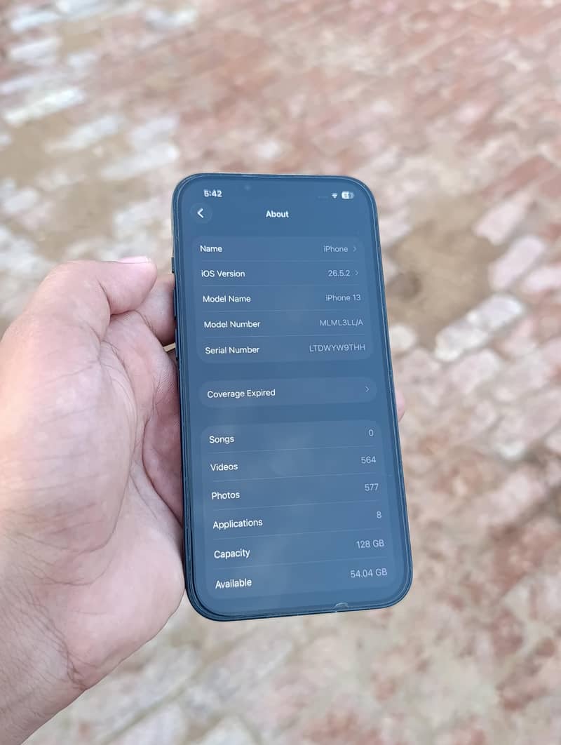Apple iPhone 13 2