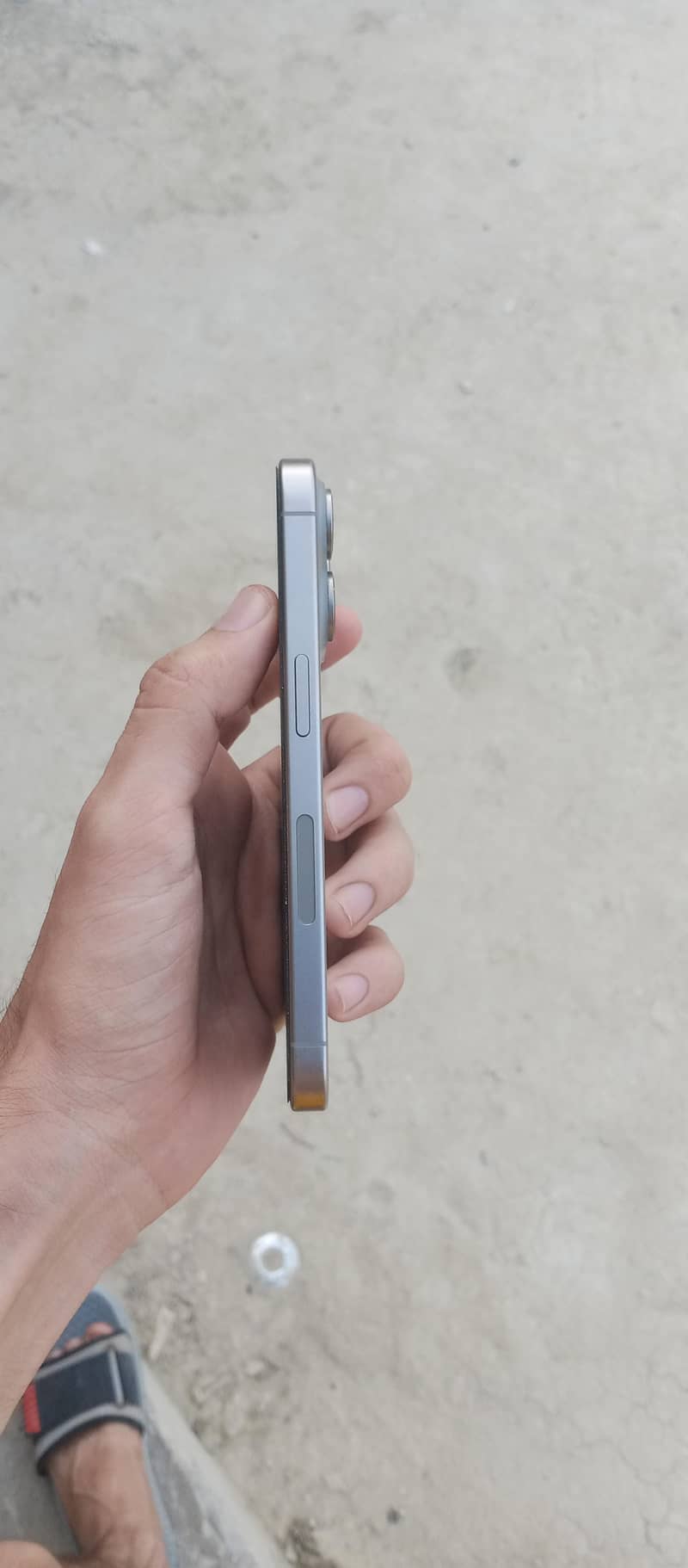 Apple iPhone 15 Pro 3