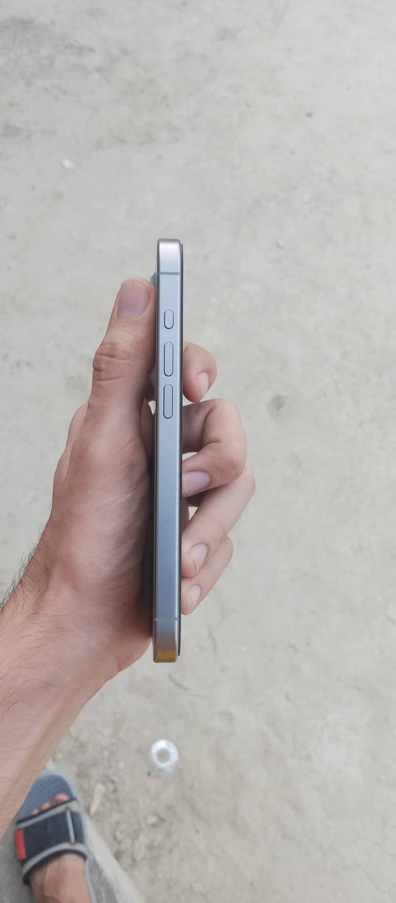 Apple iPhone 15 Pro 4