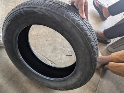 2 Kumho tyre Available
