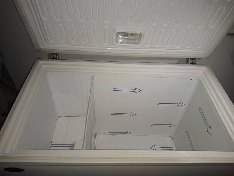 Waves deep freezer 1