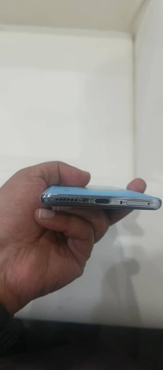 Tecno CAMON 40 Pro 1