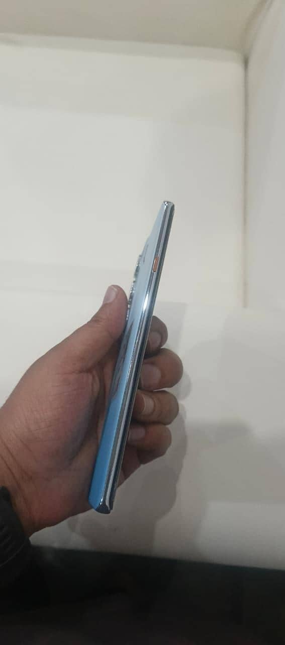 Tecno CAMON 40 Pro 3