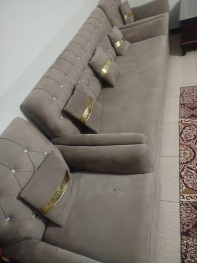 Sofa in very good condition in reasonable price