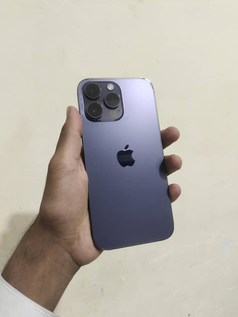Apple iPhone 14 Pro Max 0