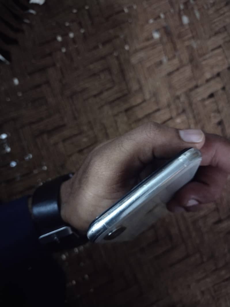 Apple iPhone X 03133368588 5