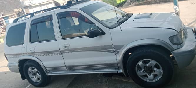 kia Sportage patrol 2000CC CVT 2003 model,almost genuine urgent sale