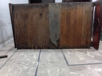 Single wooden bed