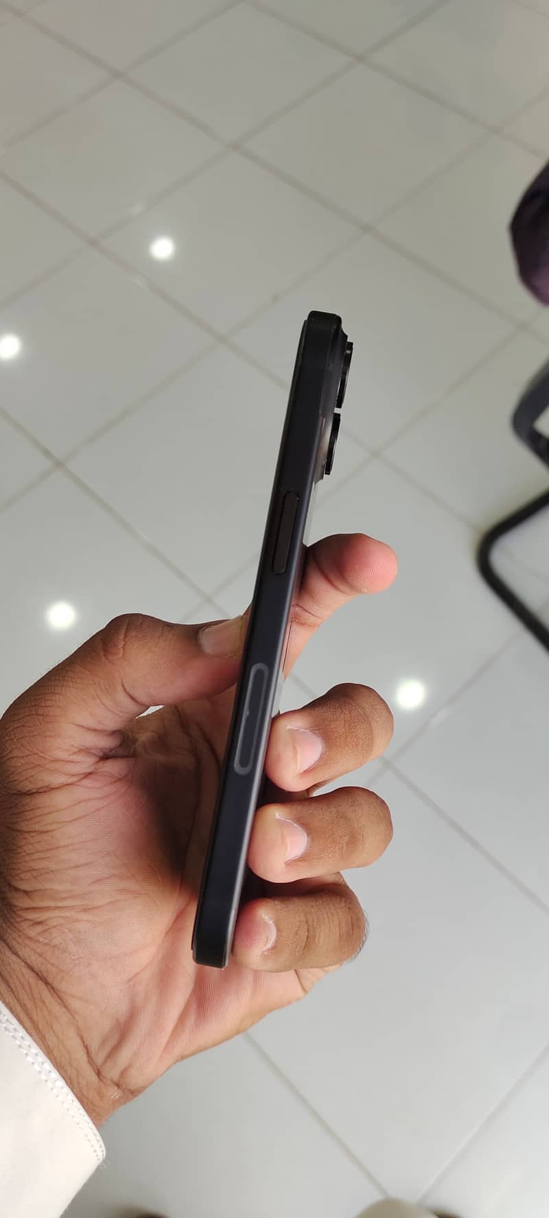 Apple iPhone 15 4