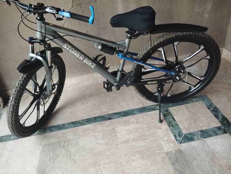 STONER BYCYCLE 0