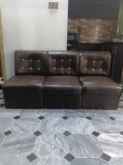 3 set sofa set f sale new condation