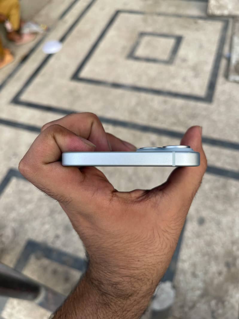 Apple iPhone 15 plus 2