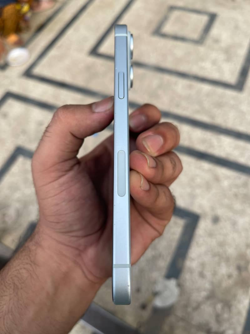 Apple iPhone 15 plus 4