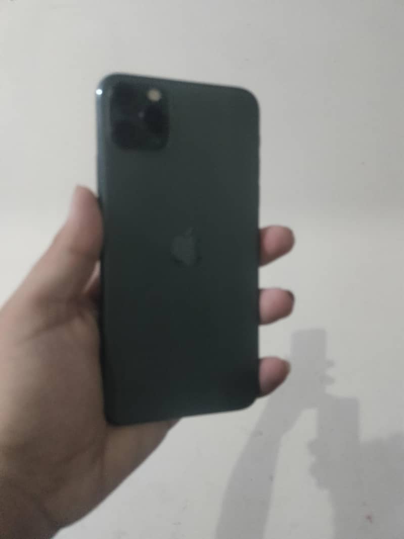 Apple iPhone 11 Pro Max 1