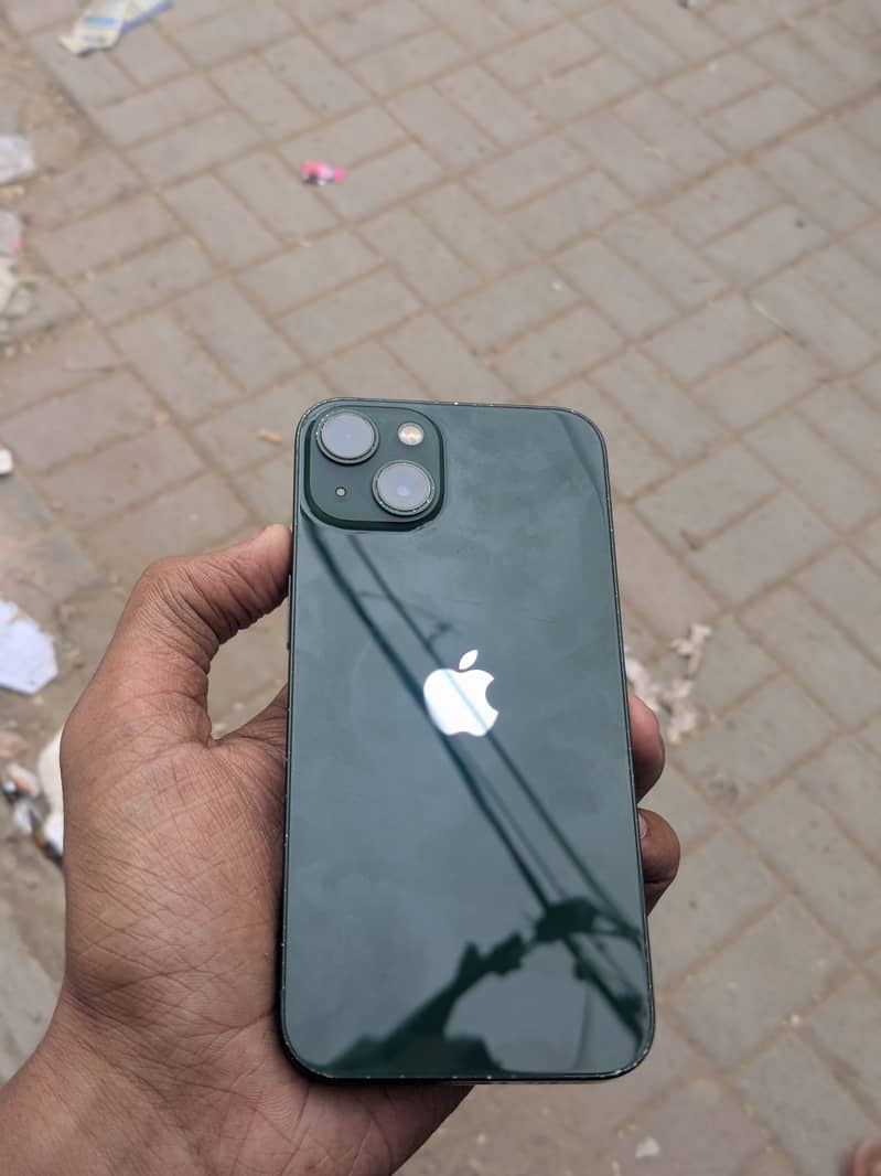 Apple iPhone 13 6
